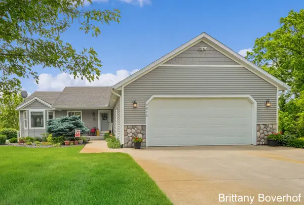 9875 Kateri Way Drive Se, Caledonia, MI 49316