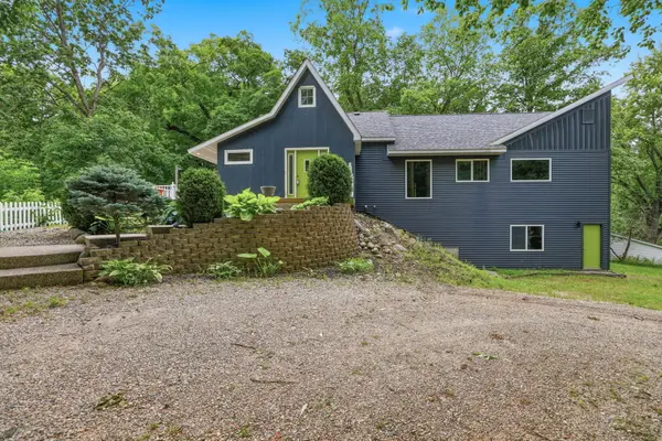 1372 Cramton Avenue Ne, Ada, MI 49301