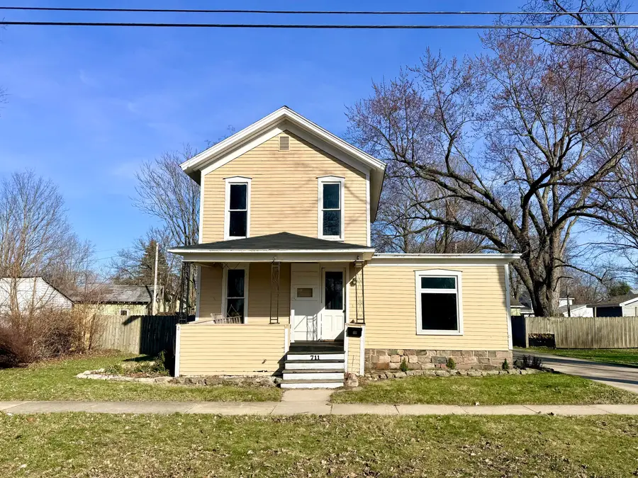 711 Maple Street, Three Rivers, MI 49093 - #2