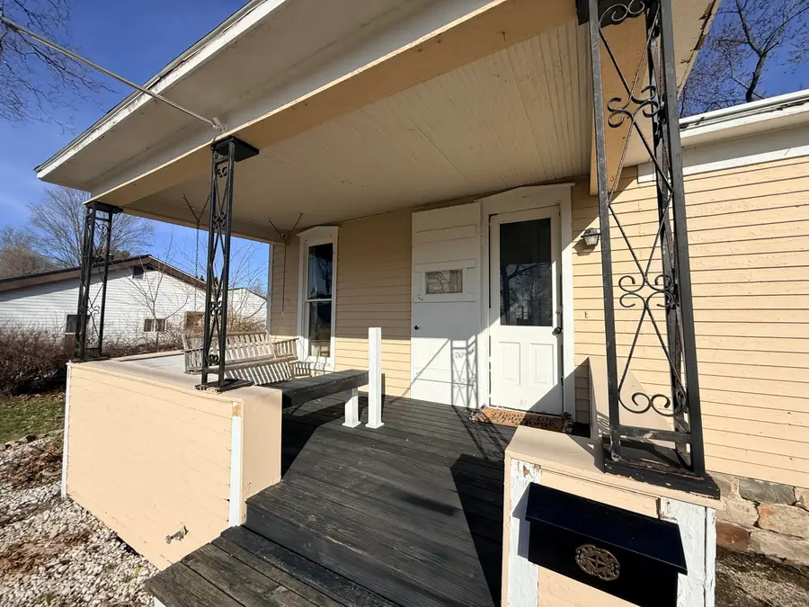 711 Maple Street, Three Rivers, MI 49093 - #3