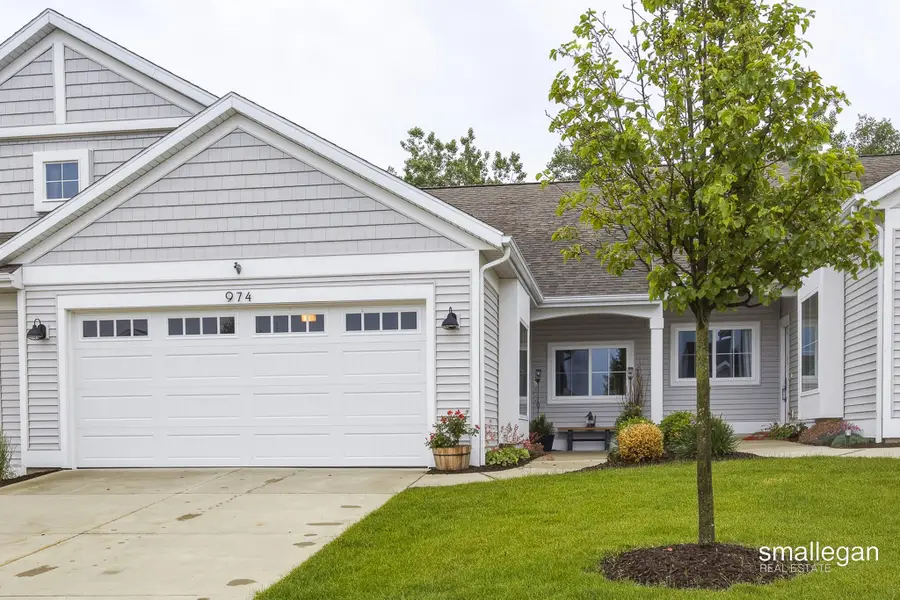 974 Castlebay Way, Hudsonville, MI 49426 - #2