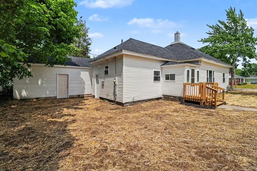 311 N Lavinia Street, Ludington, MI 49431 - #2
