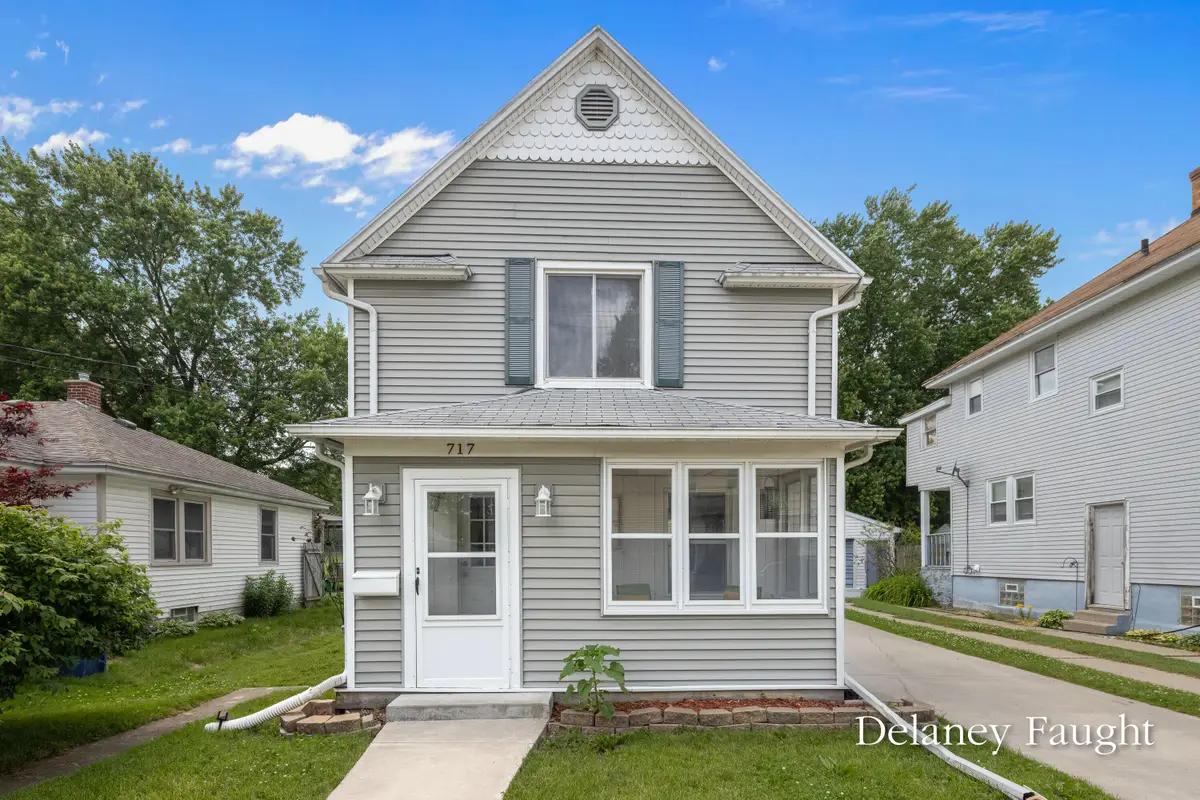 717 Garfield Avenue Nw, Grand Rapids, MI 49504 - #1