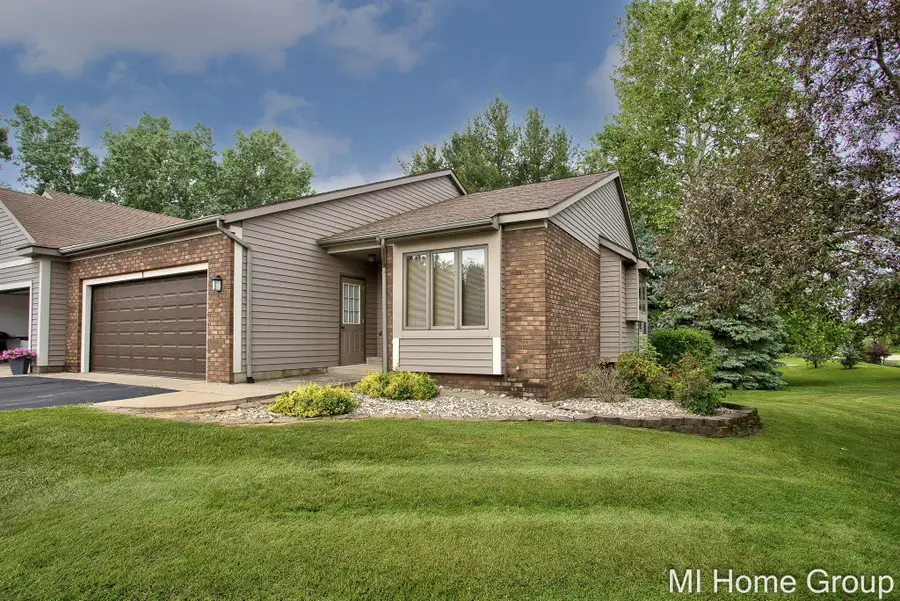500 W Main Avenue #1, Zeeland, MI 49464 - #3