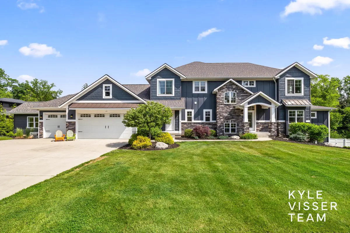 69 Lakeside Drive Se, Grand Rapids, MI 49506 - #1