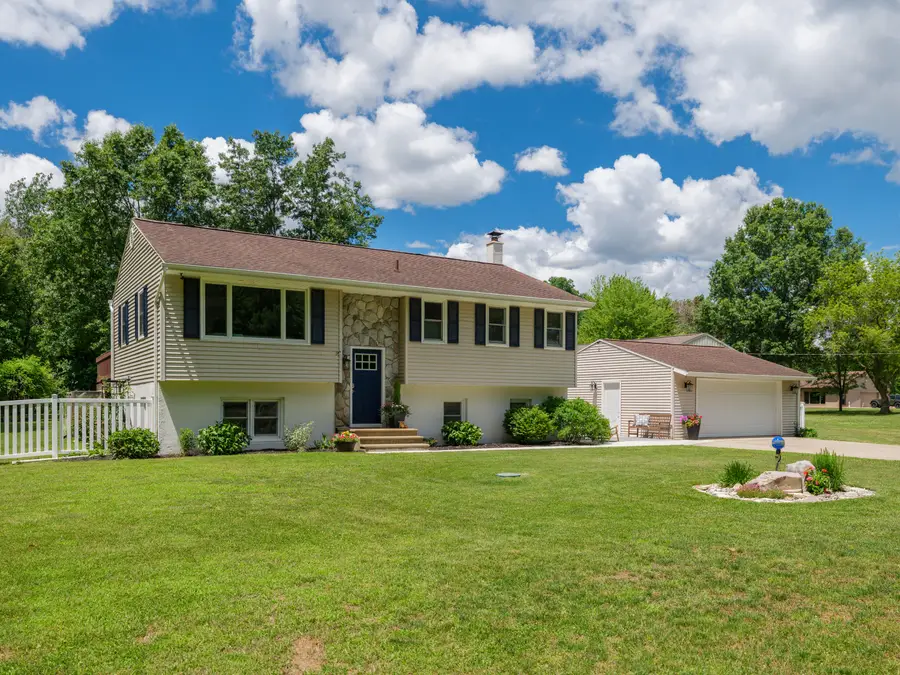 5478 S 31st Street, Kalamazoo, MI 49048 - #2