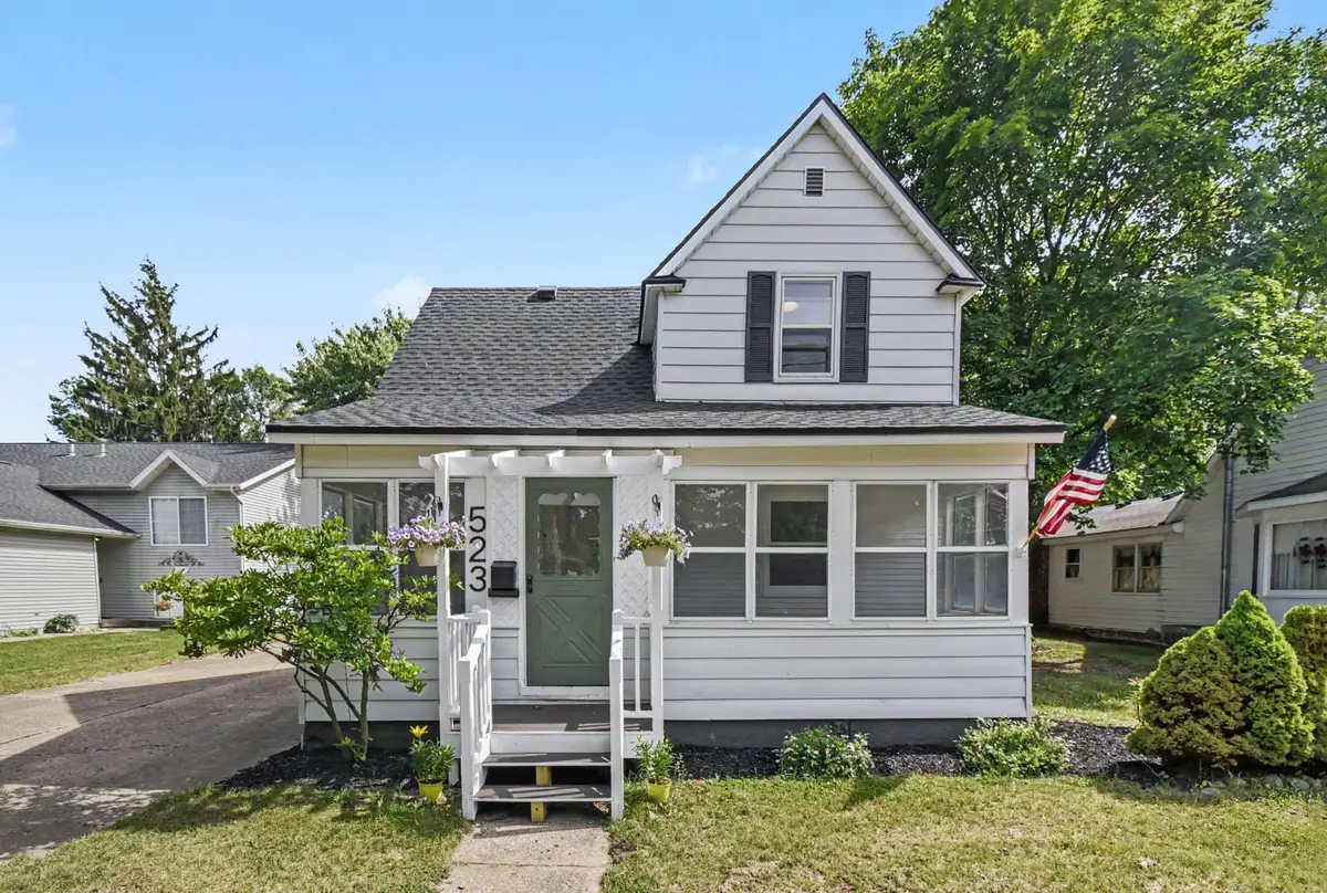 523 W Maple Street, Wayland, MI 49348 - #1