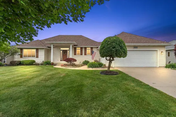 8259 Golfside Drive, Jenison, MI 49428