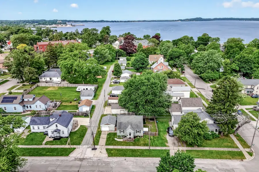 1451 Barclay Street, Muskegon, MI 49441 - #2