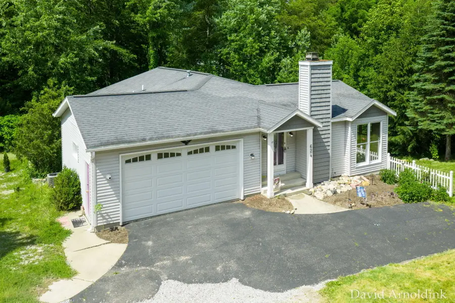 624 S 160th Avenue, Holland, MI 49423 - #2