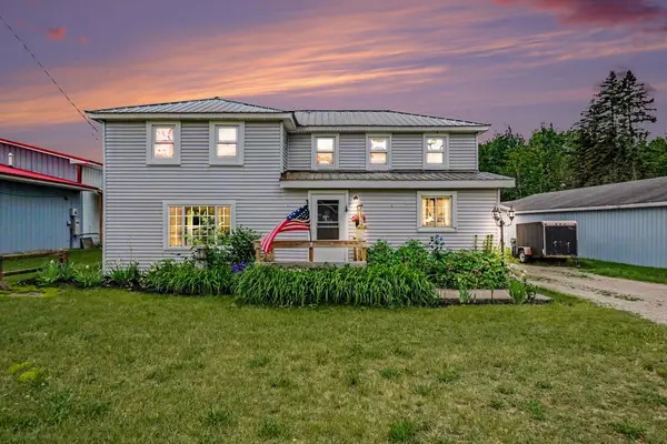 21029 11 Mile Road, Reed City, MI 49677