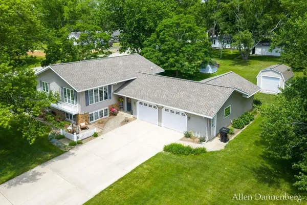 10497 Beechnut Lane, Zeeland, MI 49464