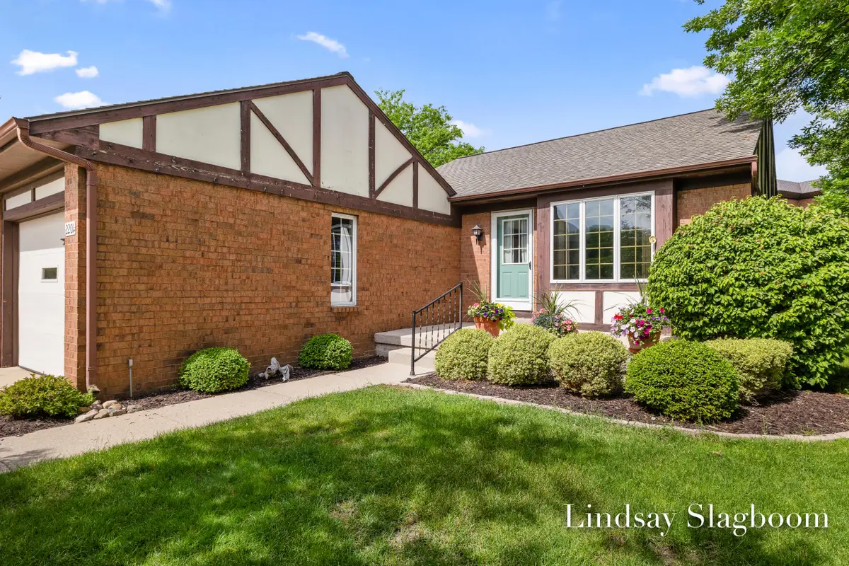2201 Radcliff Circle Se #96, Grand Rapids, MI 49546 - #1