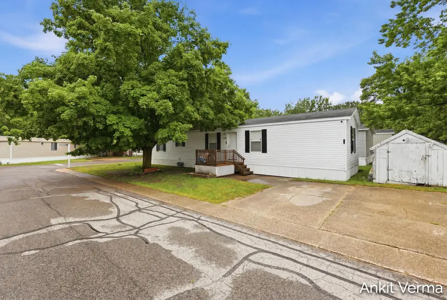 7132 Prestonburg Drive Sw, Grand Rapids, MI 49548 - #3