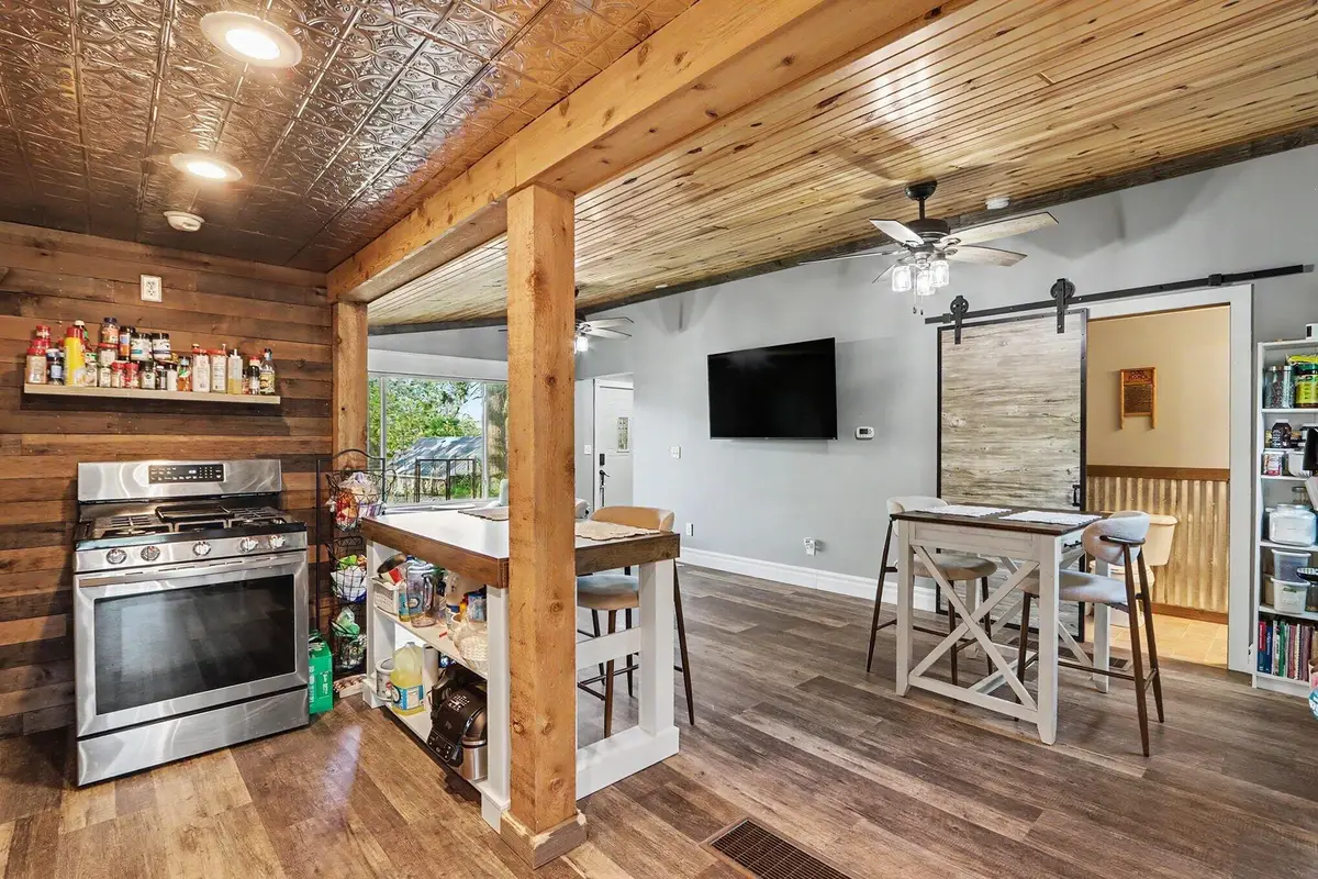 240 W Amy Street, Hastings, MI 49058 - #1