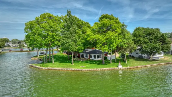 188 Hawthorne Drive, Brooklyn, MI 49230