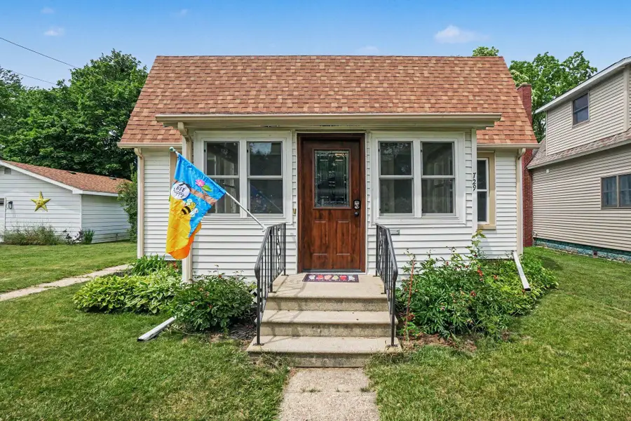 729 South Haven Place, South Haven, MI 49090 - #2