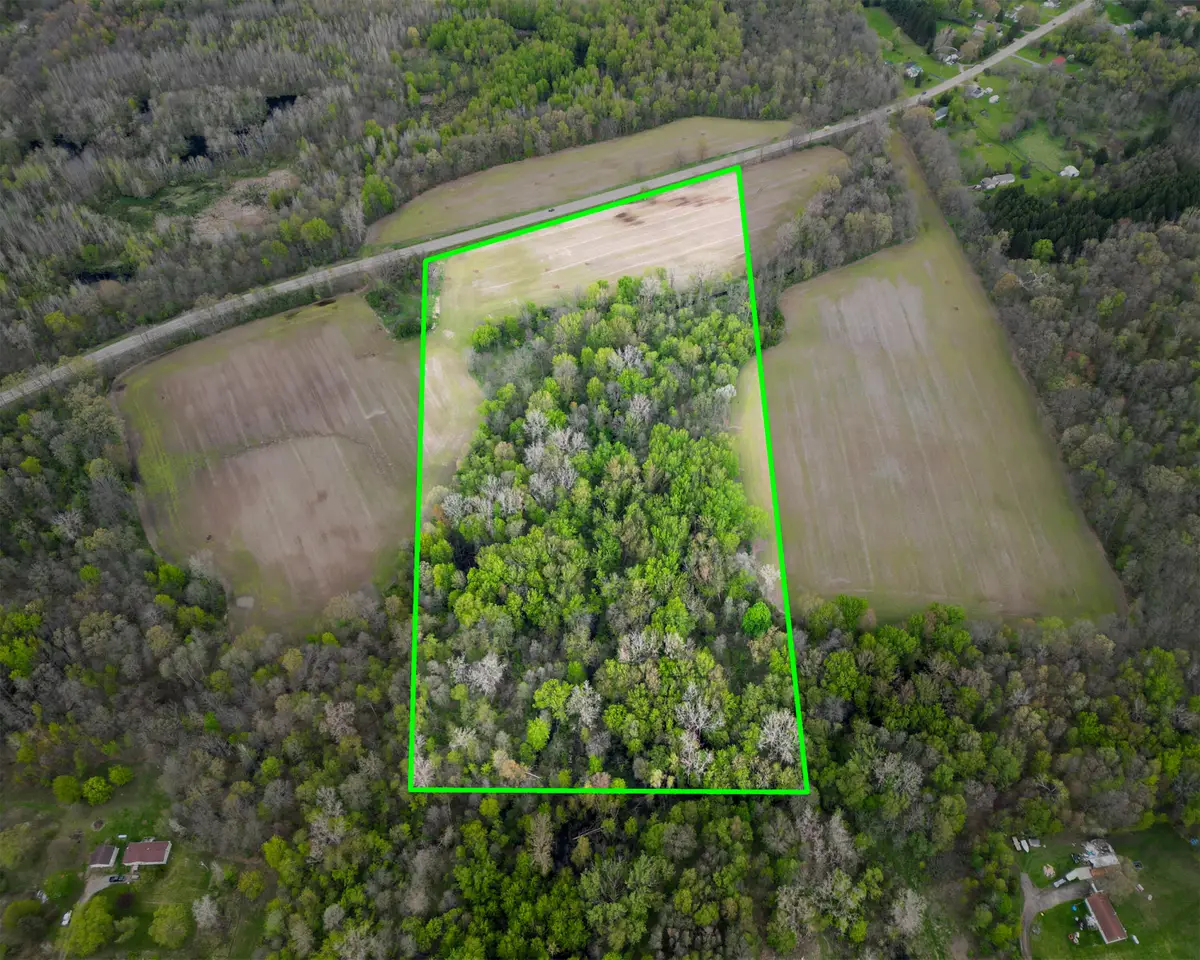6 Bunkerhill Road, Jackson, MI 49201 - #1