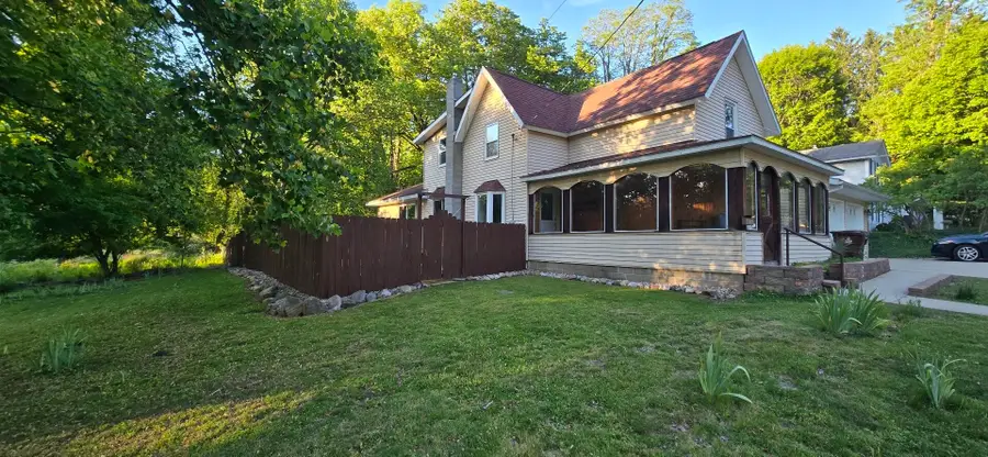 211 Forest Street, Marshall, MI 49068 - #3