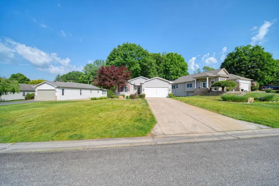 3010 S Wood Dale Drive #14, Jackson, MI 49203 - #3