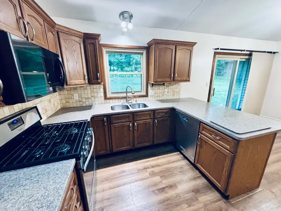 2025 Walker Avenue Nw, Grand Rapids, MI 49504 - #3