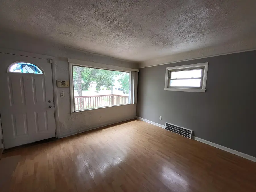 22820 Teppert Avenue, Eastpointe, MI 48021 - #3