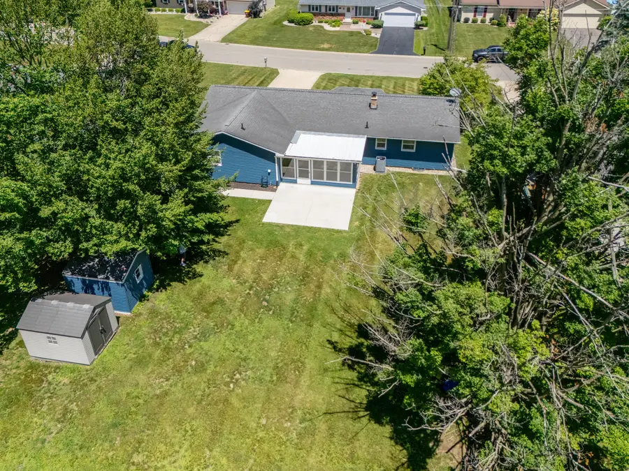 600 North Drive E, Marshall, MI 49068 - #3