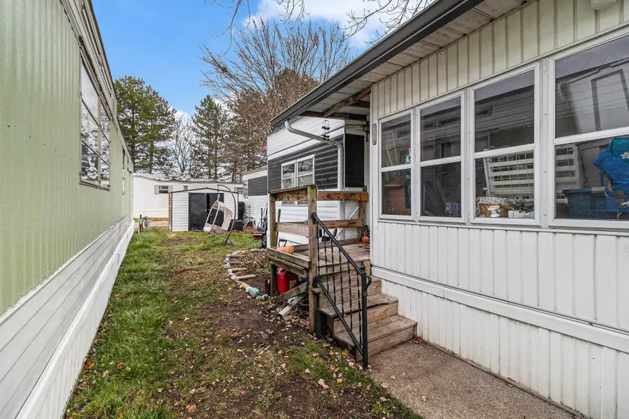 3527 Hoyt Street #81, Norton Shores, MI 49444 - #2