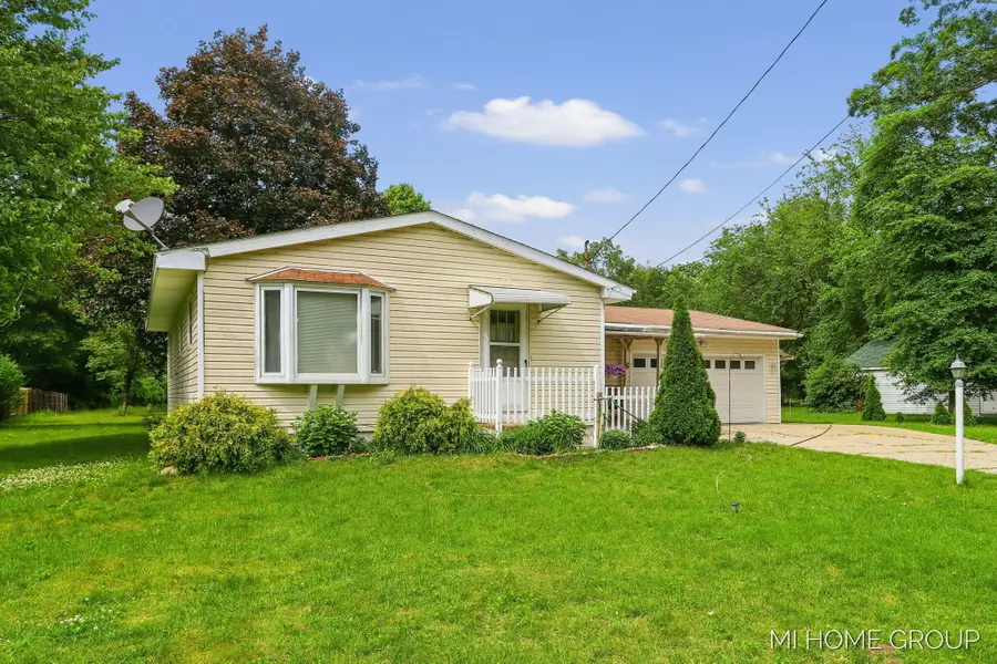 155 Burke Avenue, Holland, MI 49424 - #3