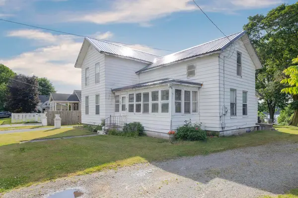 123 Hilltop Lane, Cassopolis, MI 49031