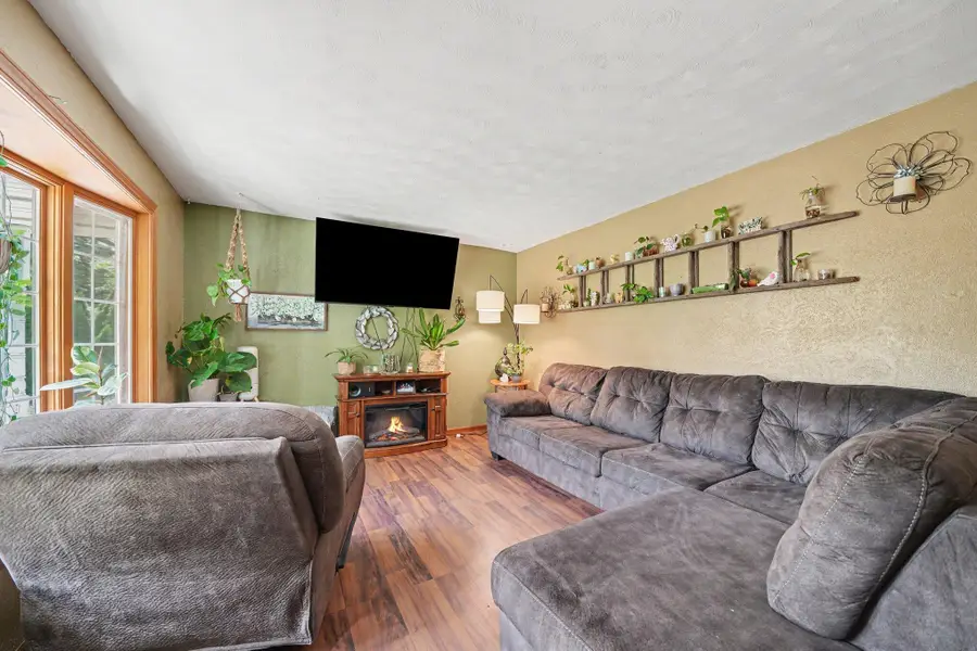 24064 Redfield Street, Edwardsburg, MI 49112 - #2