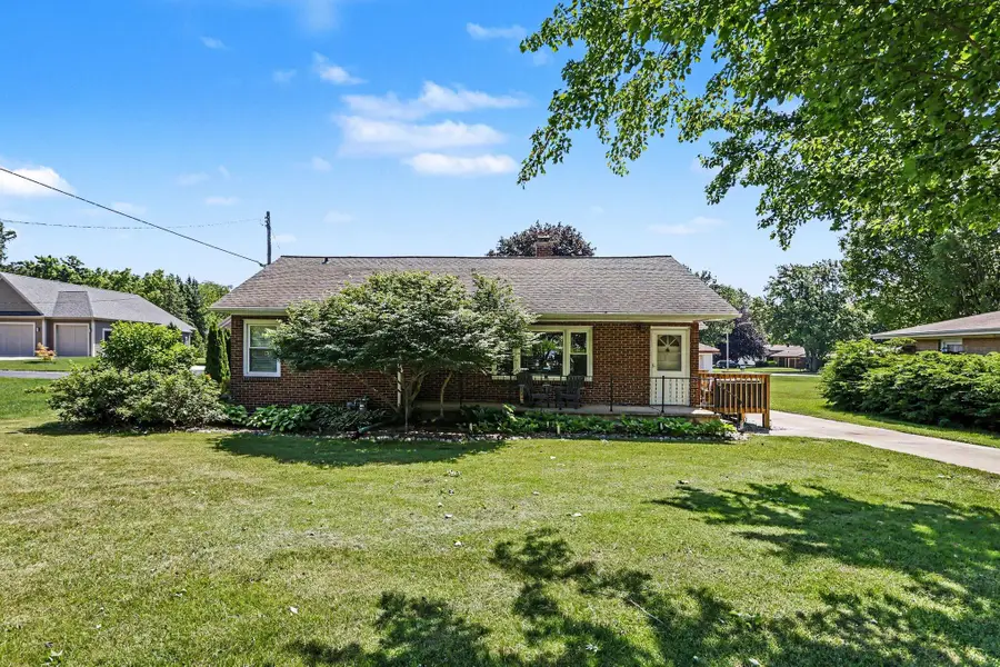 5209 S Roosevelt Road, Stevensville, MI 49127 - #3