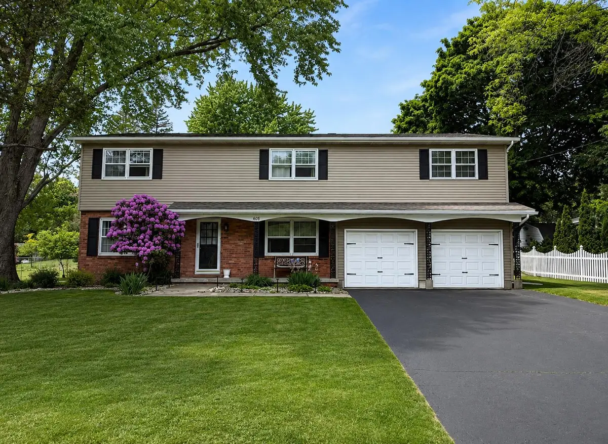 605 East Drive, Marshall, MI 49068 - #1