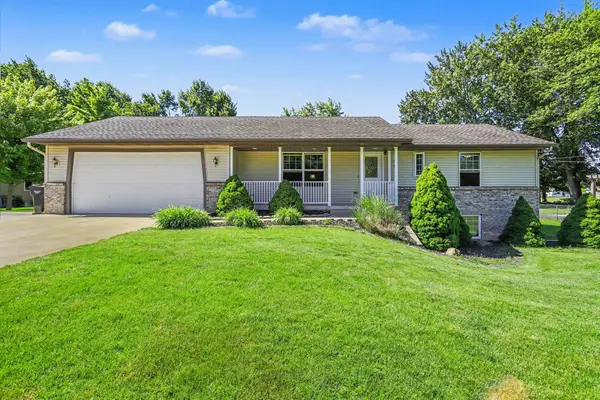 1716 143rd Avenue, Dorr, MI 49323