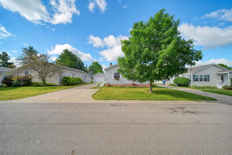 1076 Cambry Circle, Grass Lake, MI 49240 - #2