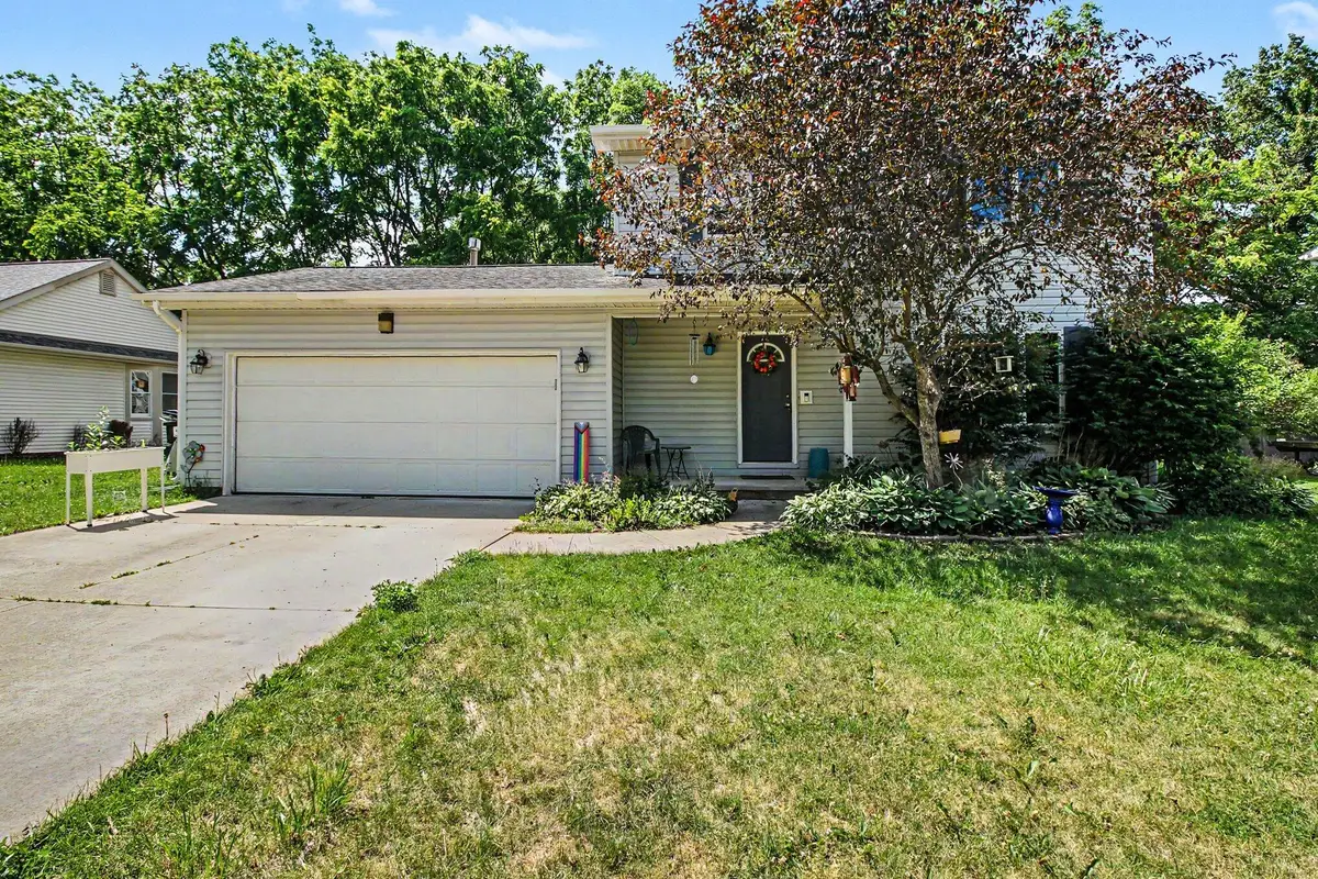2250 Eads Place, Howell, MI 48843 - #1