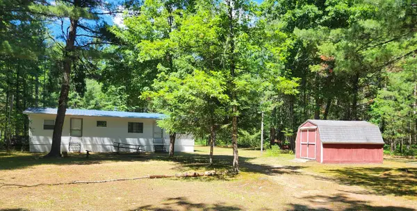 934 E 72nd Street, Idlewild, MI 49642