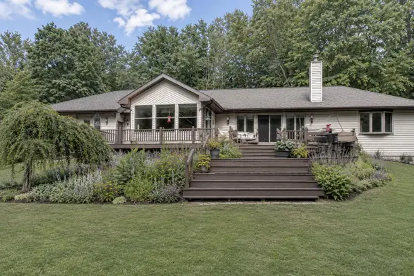 10660 D Drive S, Ceresco, MI 49033