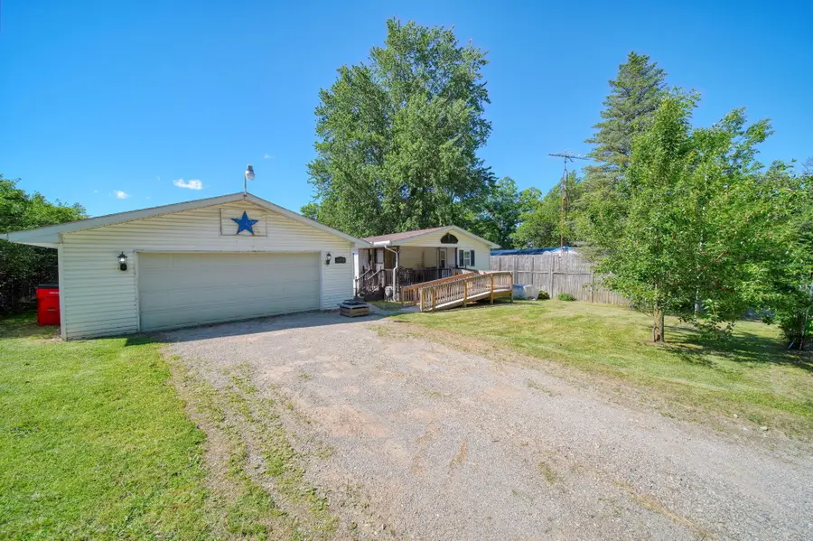 4498 Yuma Drive, Jackson, MI 49201 - #3
