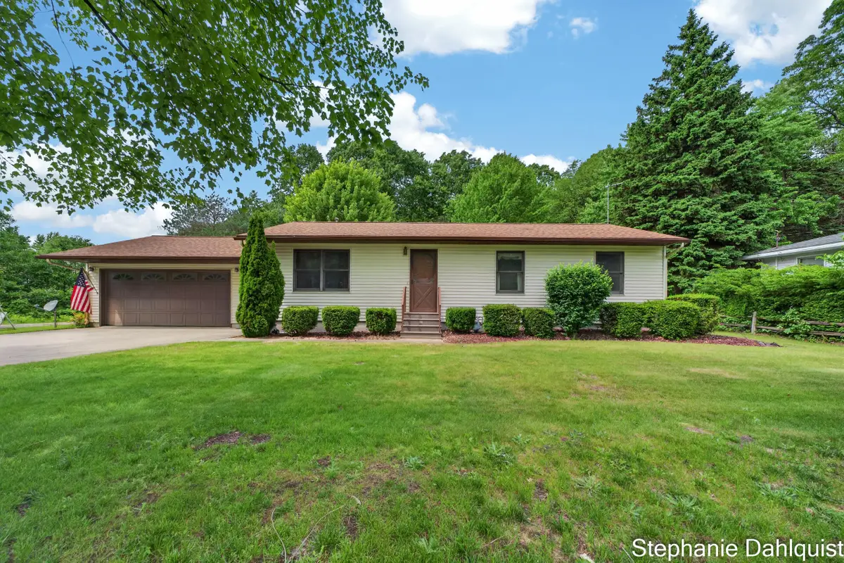 1646 W Giles Road, Muskegon, MI 49445 - #1