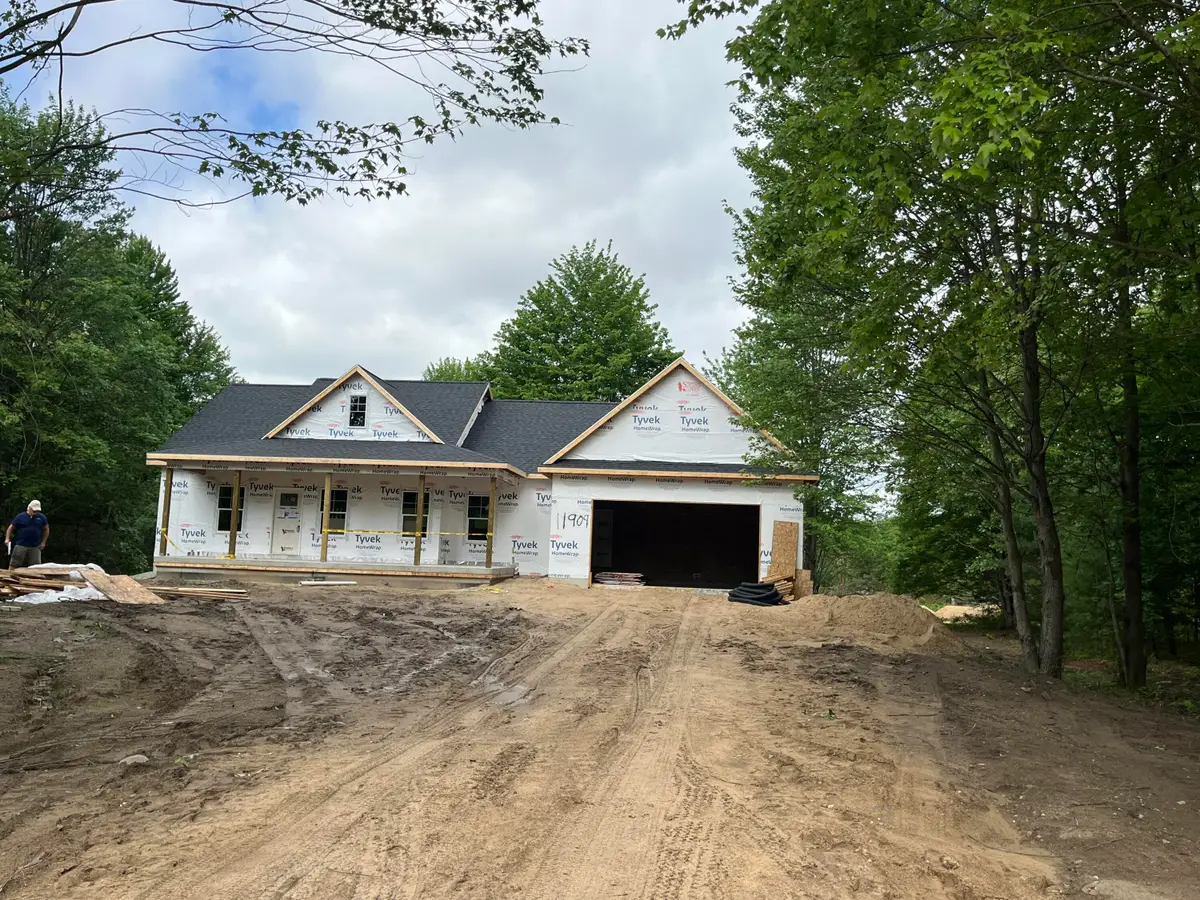 11909 Long Lake Drive Nw, Sparta, MI 49345 - #1