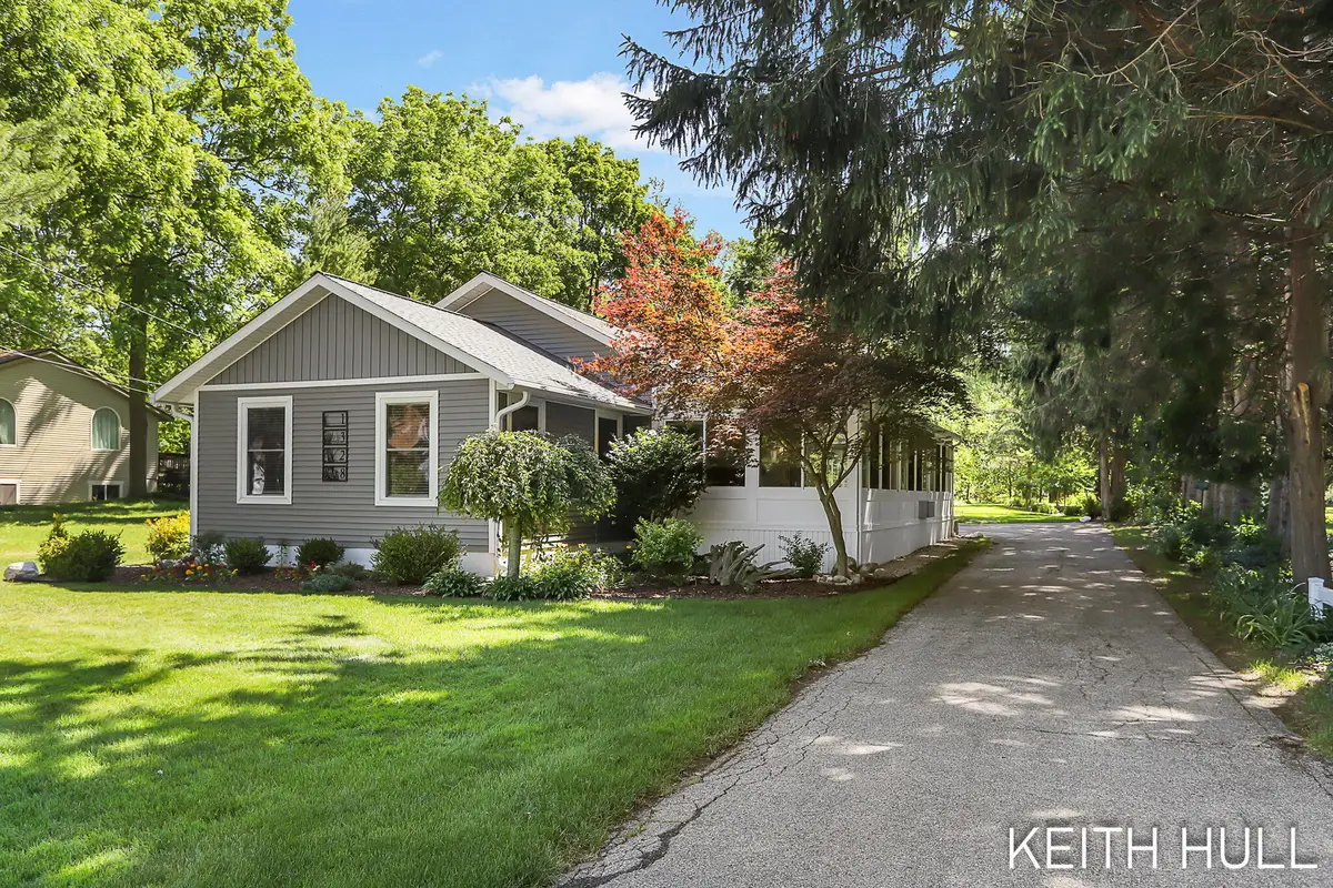 1328 Maplerow Avenue Nw, Grand Rapids, MI 49534 - #1