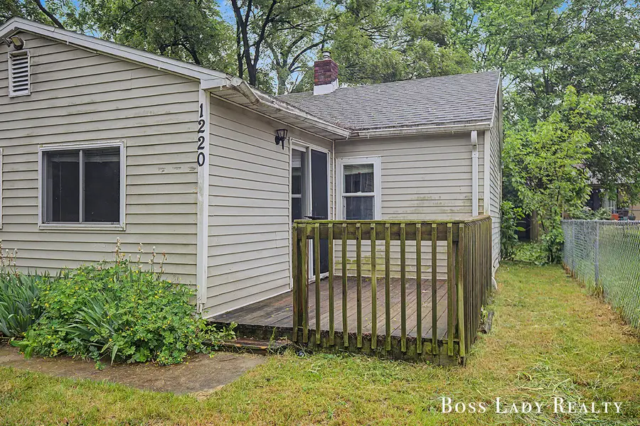 1220 Beechwood Street Ne, Grand Rapids, MI 49505 - #2