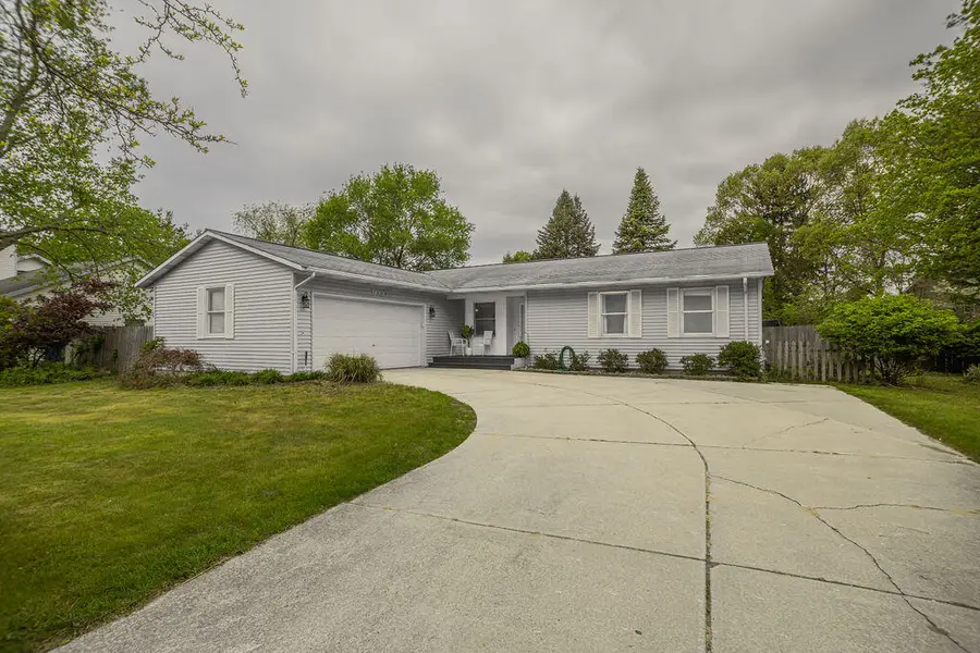 1508 Hendrick Road, Muskegon, MI 49441 - #2