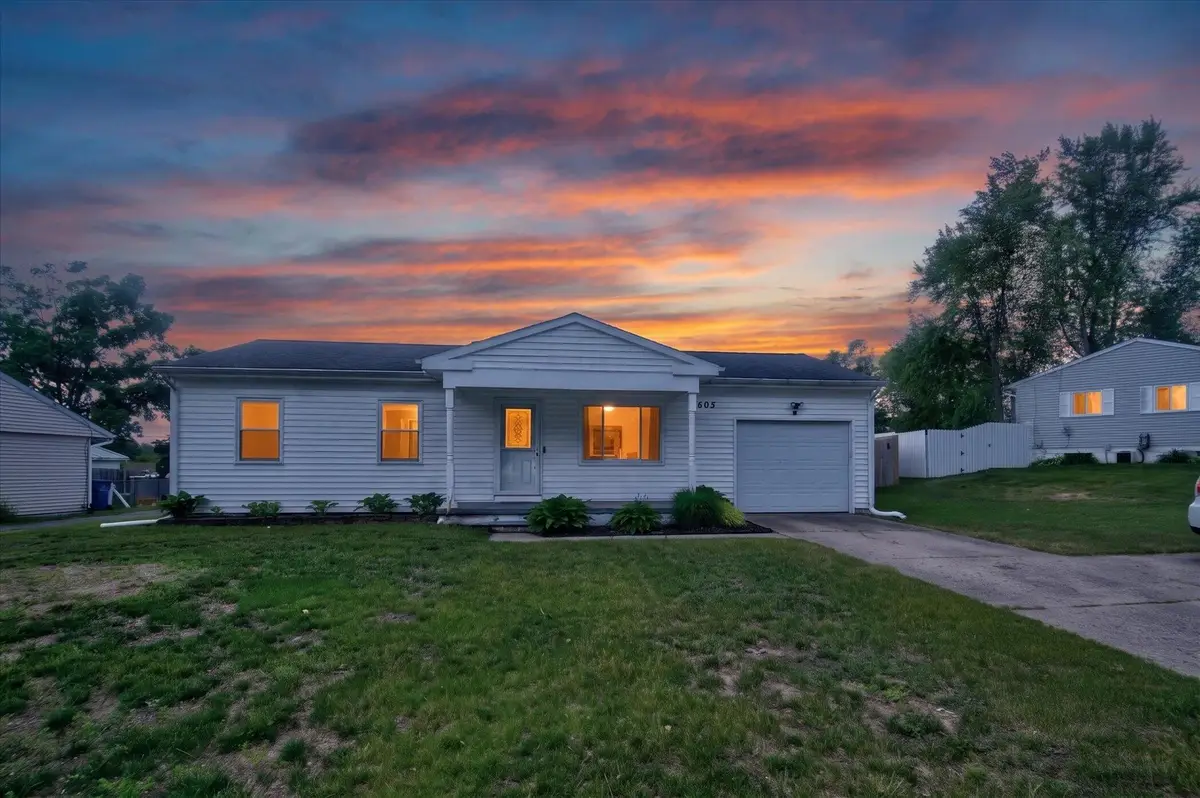 5605 Holly Drive, Jackson, MI 49201 - #1