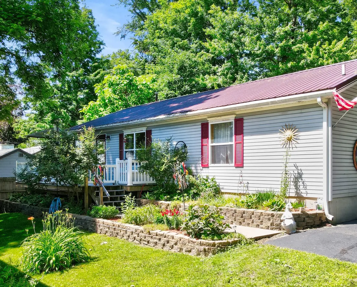 6859 Paradise Park, Saranac, MI 48881 - #1