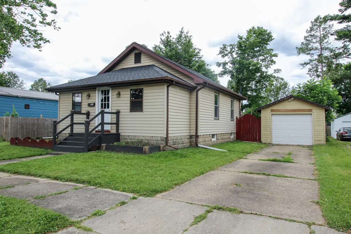 806 West Street, Three Rivers, MI 49093 - #1