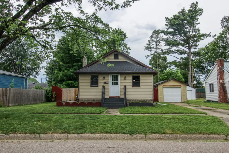 806 West Street, Three Rivers, MI 49093 - #2