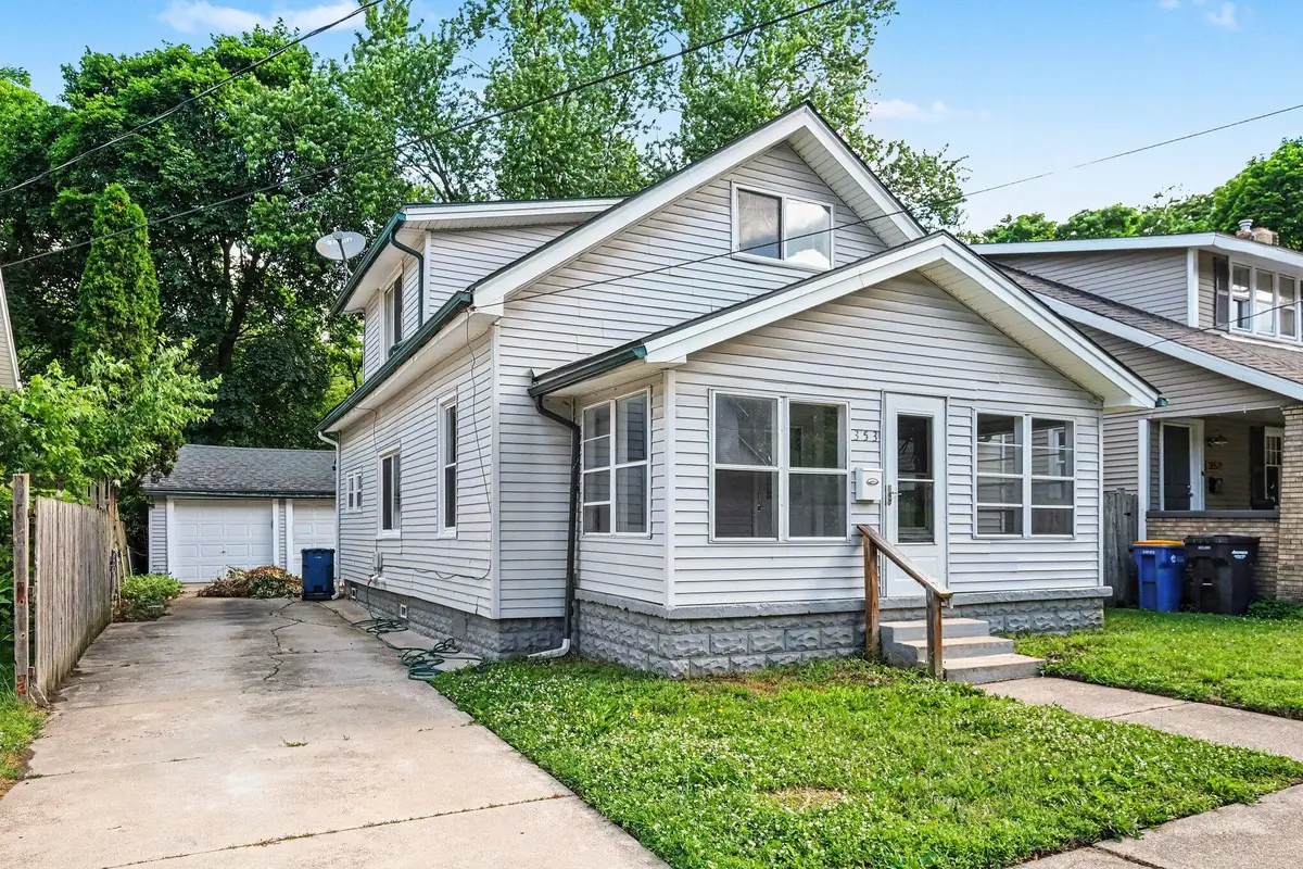 353 Cedar Street Ne, Grand Rapids, MI 49503 - #1