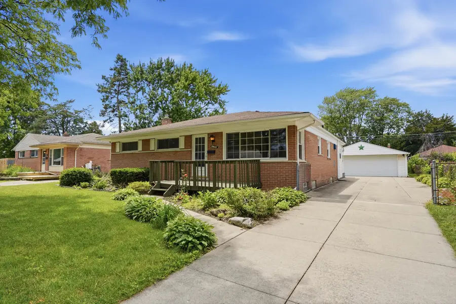 35843 Rewa Street, Clinton Township, MI 48035 - #2